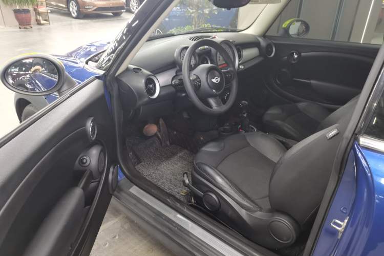 Used MINI MINI 2012 1.6L COOPER Baker Street
