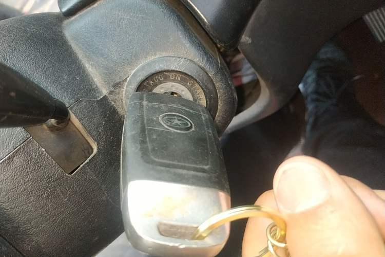 Used JAC Group Refine 2012 1.9T Shuttle Diesel Standard Model HFC4DB1-2C