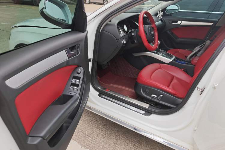 Used Audi A4L 2016 35 TFSI Collector's Edition Automatic Standard Model