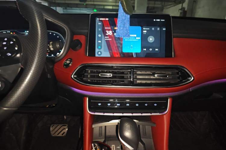 Used MG HS 2018 30T Automatic Two-Wheel Drive Trophy Edition—High-Octane V-Model