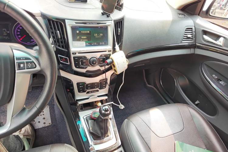 Used BYD Surui 2014 1.5L Manual Luxury Model Audio And AC Panel