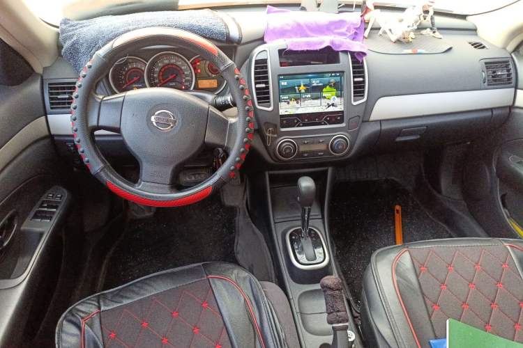 Used Nissan Sylphy 2019 Classic 1.6XE+ CVT SmartConnect Leading Edition Center Console