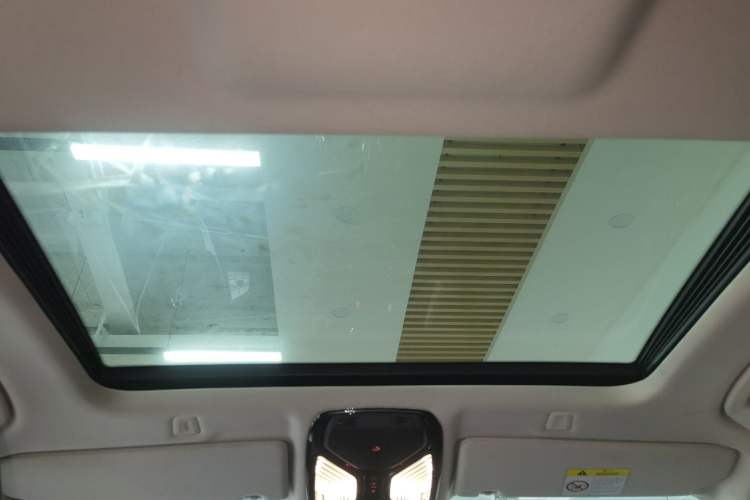 Used BMW 5 Series 2021 Updated Version 525Li Luxury Package Headliner