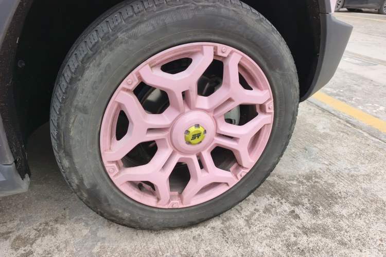 Used JETOUR Shanhai Traveler C-DM 2024 C-DM 208KM Mountain & Wilderness Edition Right Front Wheel Hub