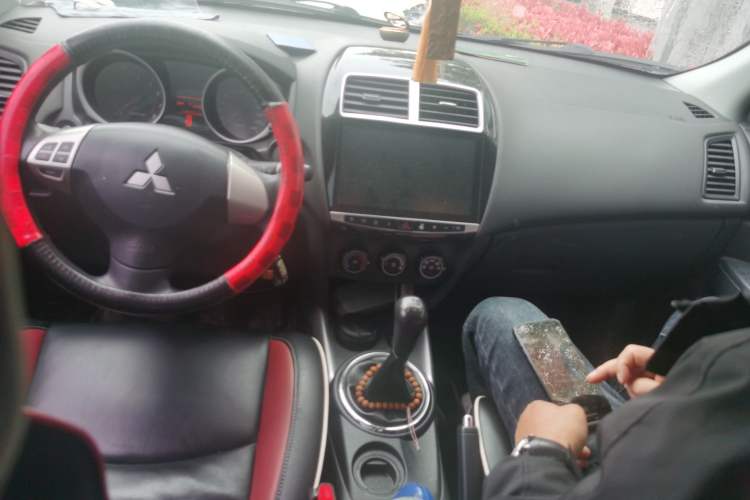 Used Mitsubishi ASX 2016 1.6L Manual Two-Wheel Drive Pioneer Edition
