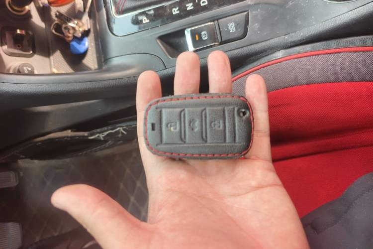 Used Changan CS75 2016 1.8T Automatic Elite Model China V Standard