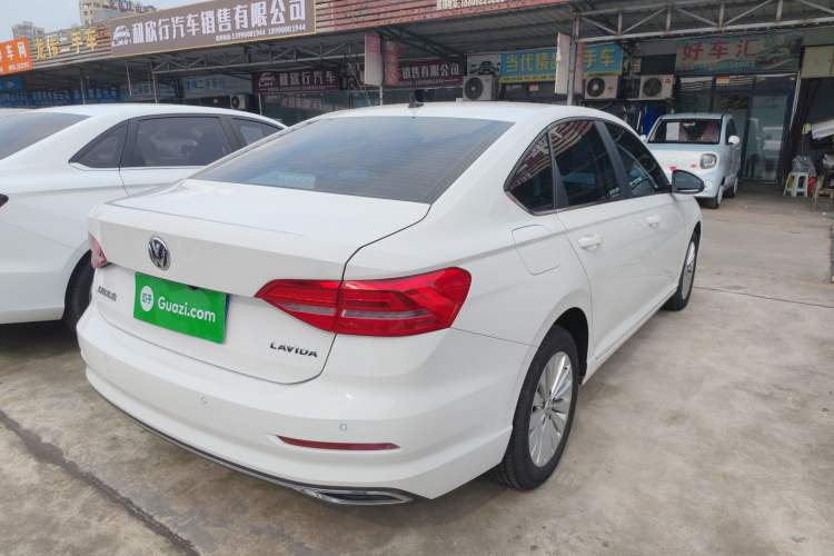 Used Volkswagen Lavida 2019 1.5L Automatic Comfort Edition China VI Standard Rear Right 45 Deg
