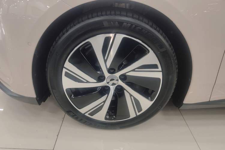 Used Nio ET5 2022 75 kWh
