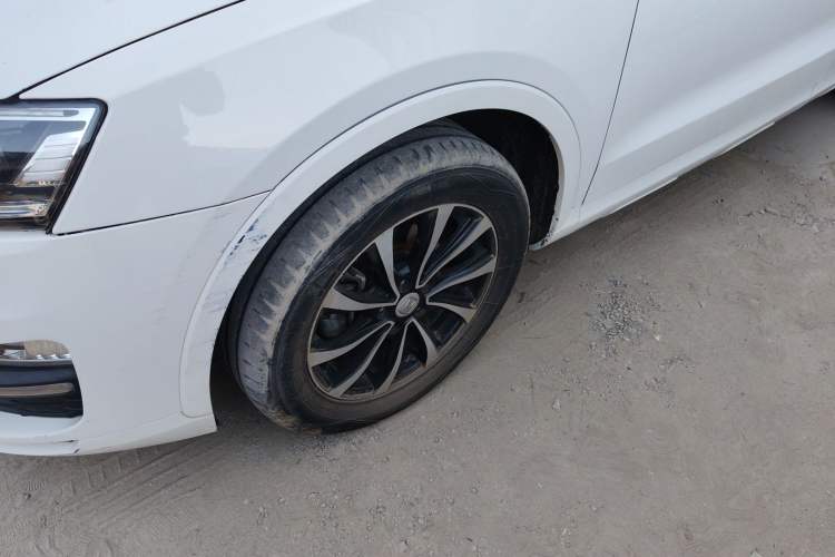 Used Zotye SR7 2016 1.5T Manual Cube Heart Edition China IV Standard
