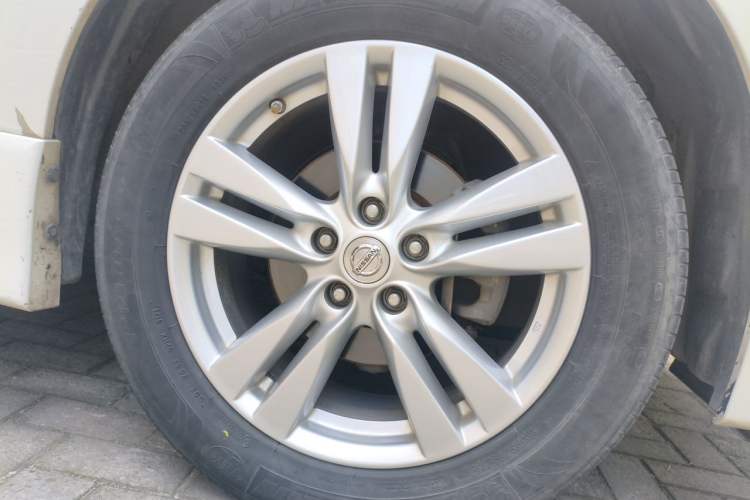 Used Nissan Quest 2015 3.5L SL
