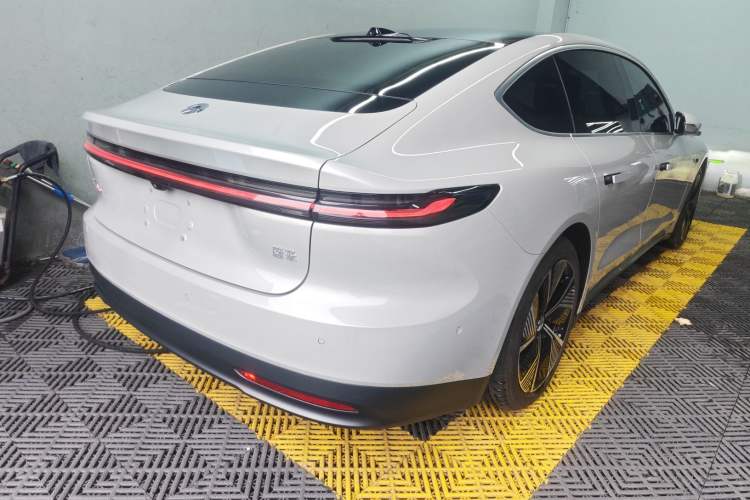 Used Nio ET7 2024 75 kWh Executive Edition

