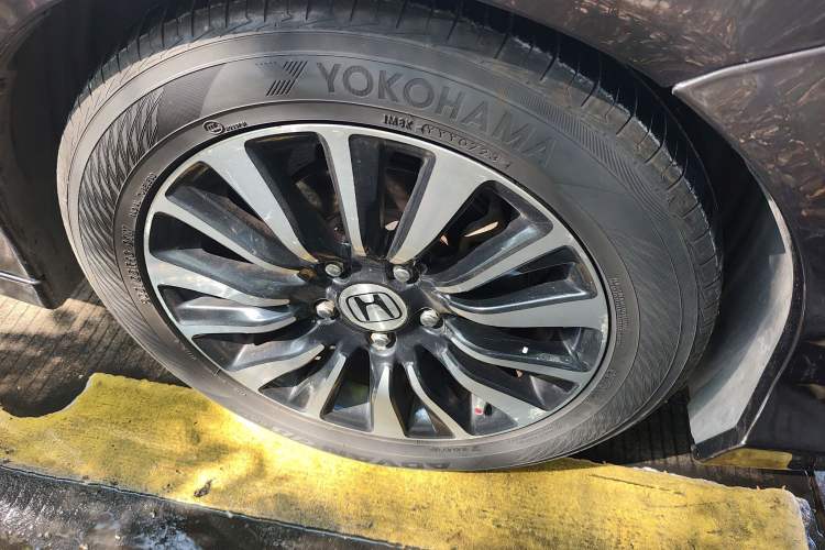 Used Honda Crider 2013 1.8L automatic luxury edition
