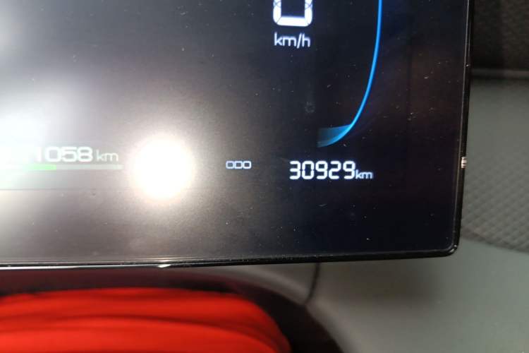 Used BYD Qin PLUS 2025 DM-i Smart Drive 55KM Leading Model Odometer Close Up