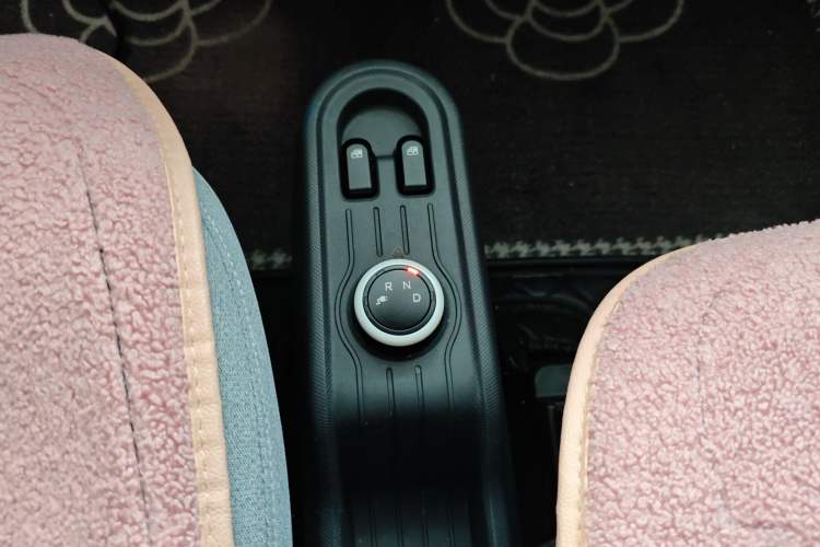 Used Wuling Hongguang MINIEV 2022 Macaron Premium Model – Lithium Iron Phosphate