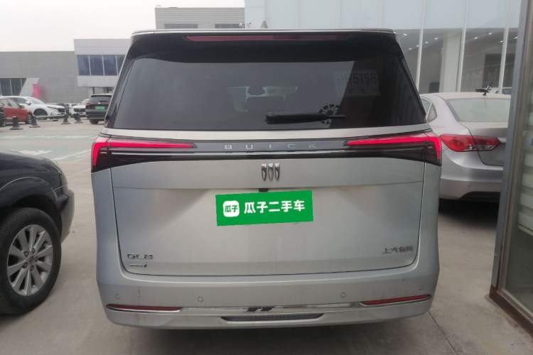 Used Buick GL8 New Energy 2025 Lu Shang Luxury Edition 7-Seater
