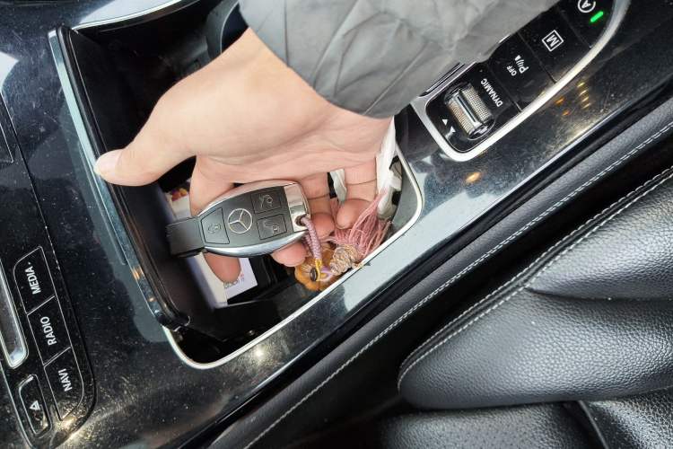 Used Mercedes-Benz GLC Coupe 2017 GLC 200 4MATIC Coupe SUV Vehicle Key