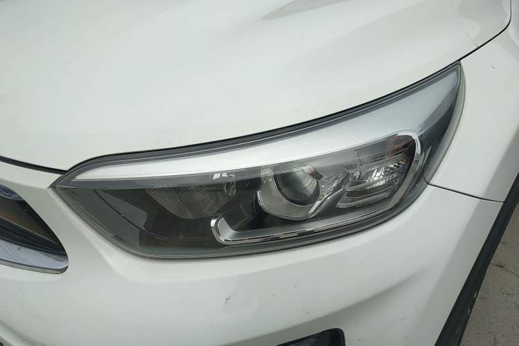 Used Kia kx1 Stonic 2019 1.4L Automatic Fun Edition China VI Left Front Headlight
