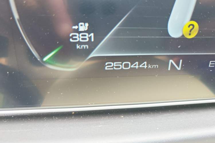 Used ORA Good Cat 2022 Morandi Edition 400km Standard Range Luxury Version Lithium-Ion Battery
