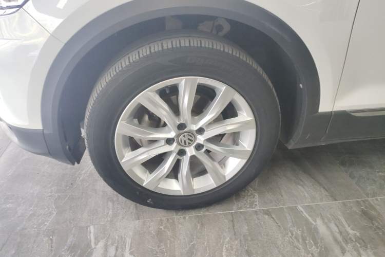 Used Volkswagen T-ROC 2020 280TSI DSG Two-Wheel-Drive Elite Version Left Front Wheel Hub