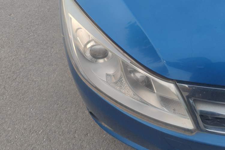 Used BYD Surui 2014 1.5L Manual Luxury Model Right Front Headlight