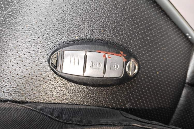 Used Nissan X-Trail 2017 2.0L CVT 7-Seater Comfort Edition 2WD
