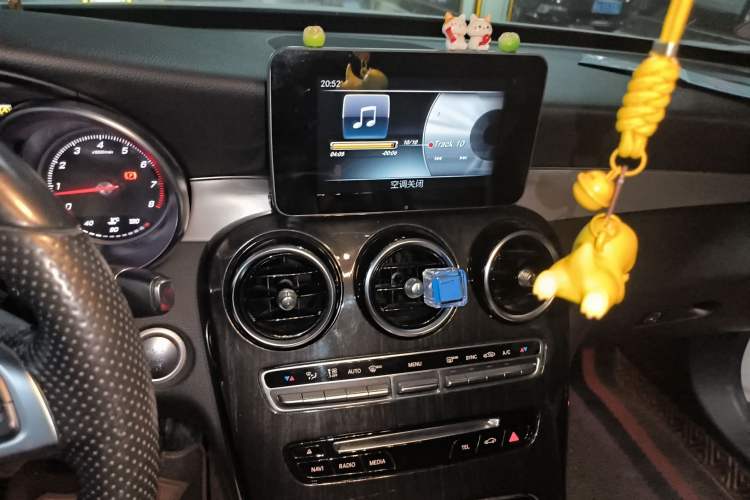 Used Mercedes-Benz C-Class 2016 C 200 Sport Edition Audio And AC Panel