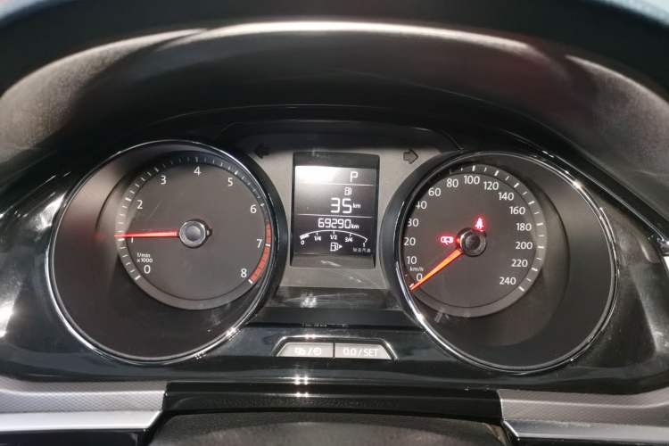 Used Volkswagen Bora 2016 1.6L Automatic Comfort Model
