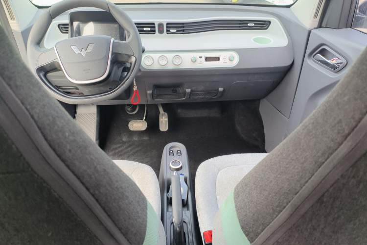 Used Wuling Hongguang MINIEV 2021 Macaron Premium Model – Lithium Iron Phosphate
