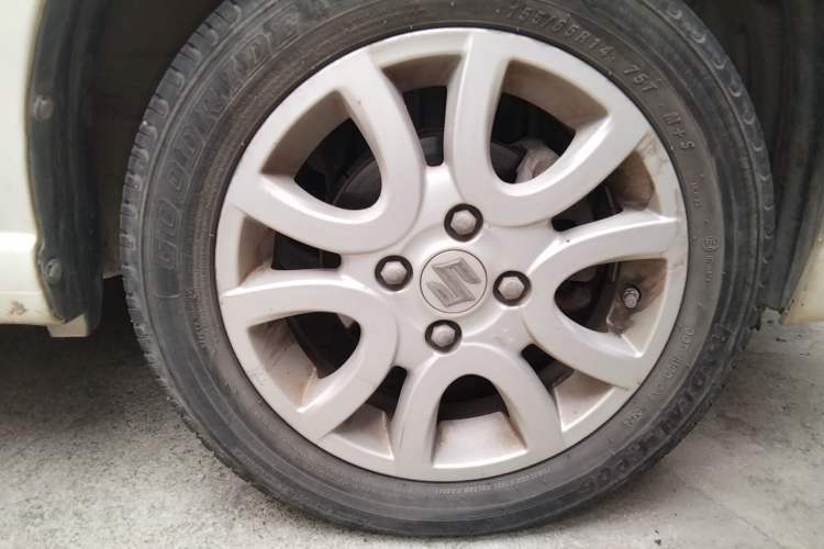 Used Suzuki Alto 2016 1.0L Automatic Deluxe Xuan Dong Edition Right Front Wheel Hub