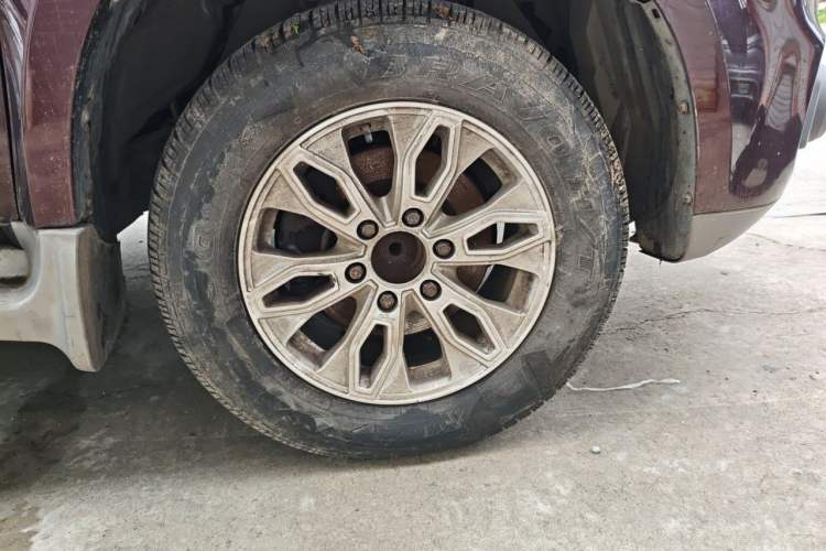 Used JMC Yusheng S350 2016 2.0T Automatic Two-Wheel Drive Gasoline Luxury Edition 5 Seats