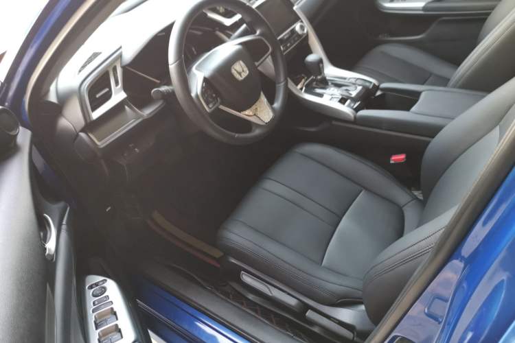 Used Honda Civic 2016 220TURBO CVT Luxury Edition
