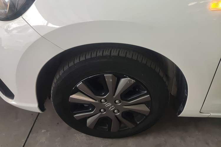 Used Honda Fit 2022 1.5L CVT Trendy Sunroof Edition Left Front Wheel Hub