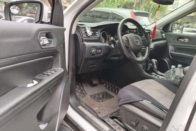 Used Jeep Grand Commander 2018 2.0T Four-Wheel Drive Enjoyment Edition China VI