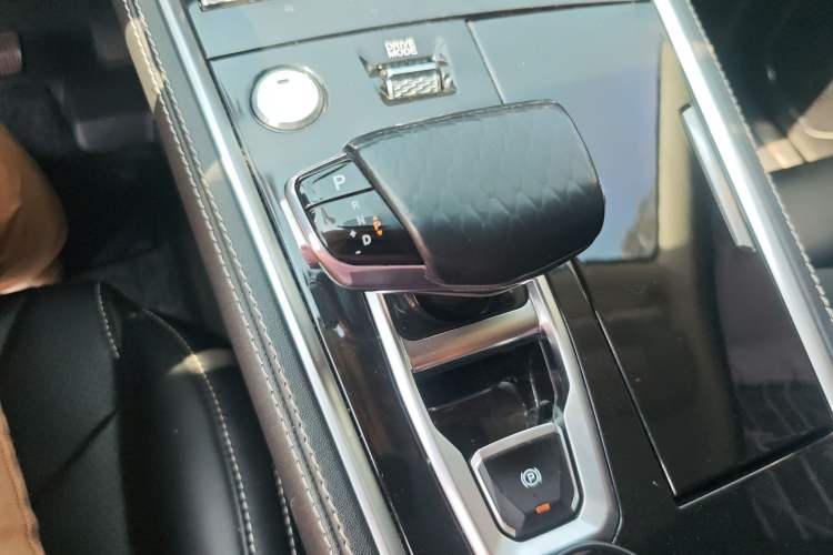 Used CHANGAN CS85 COUPE 2019 1.5T DCT Dynamic Version China VI Standard