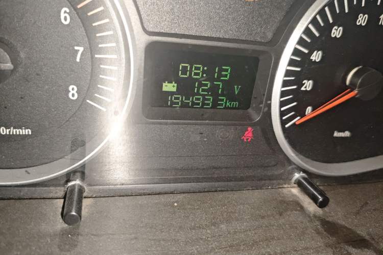 Used JAC Group Refine 2011 2.4L Colorful Journey Gasoline Standard Edition HFC4GA1-C