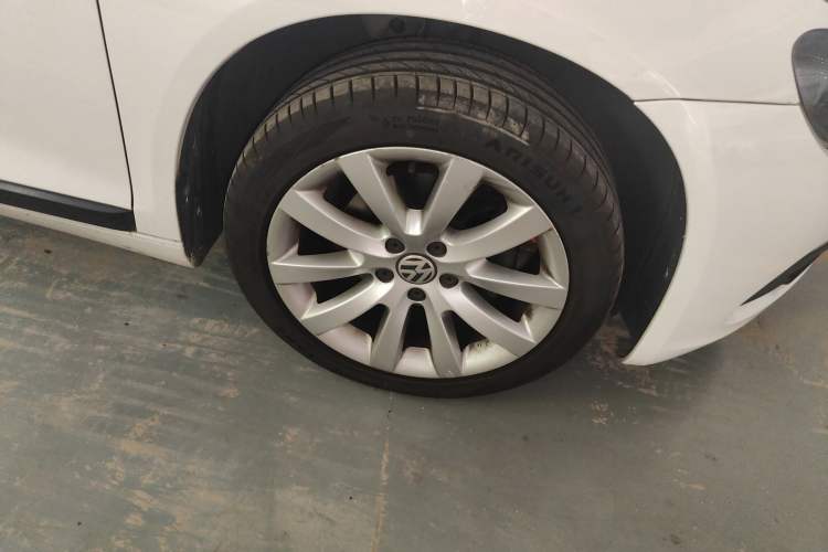 Used Volkswagen Scirocco 2011 1.4 TSI Single-Turbo Fashion Edition Right Front Wheel Hub