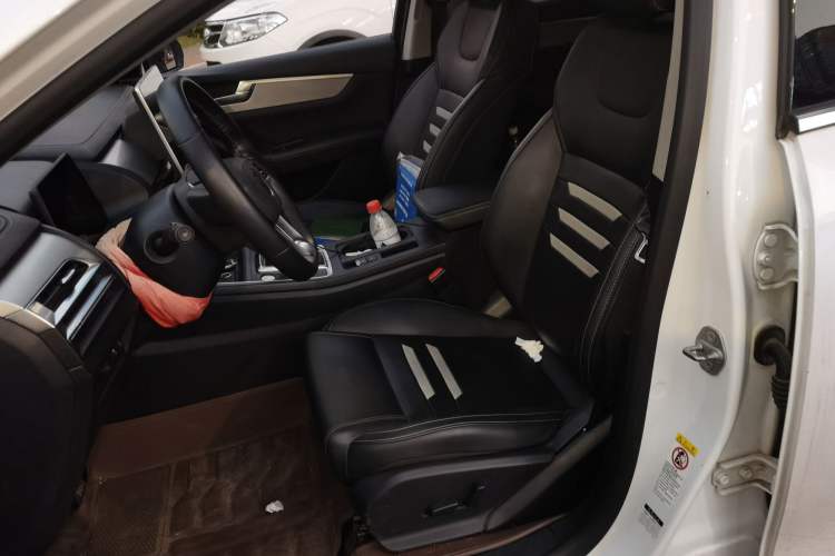 Used BYD Qin Pro 2019 Super Edition 1.5TI Automatic Smart Connect Brilliance Model China VI Standard