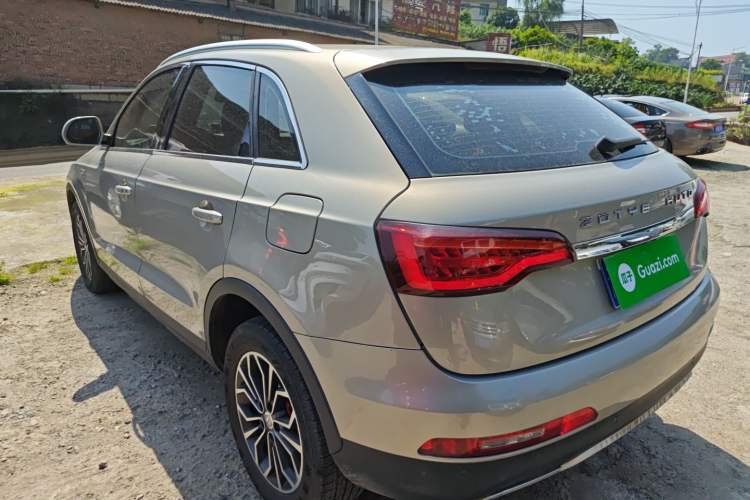 Used Zotye SR7 2017 1.5T CVT Cube Dream Edition