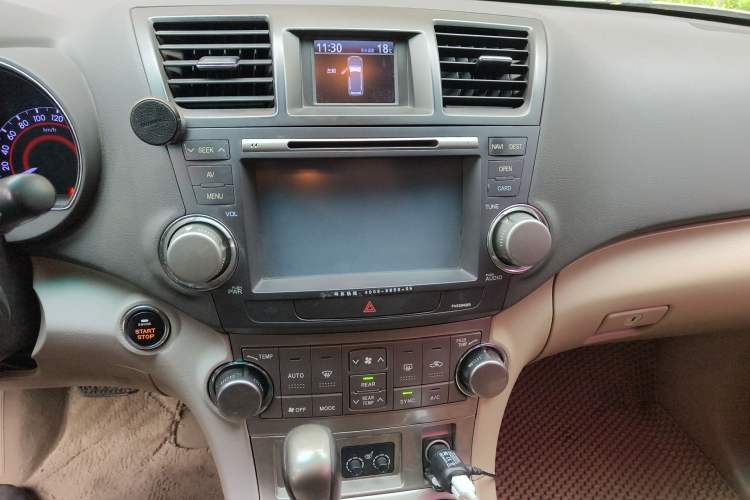 Used Toyota Highlander 2013 2.7L Two-Wheel Drive 7-Seater Zijin Edition
