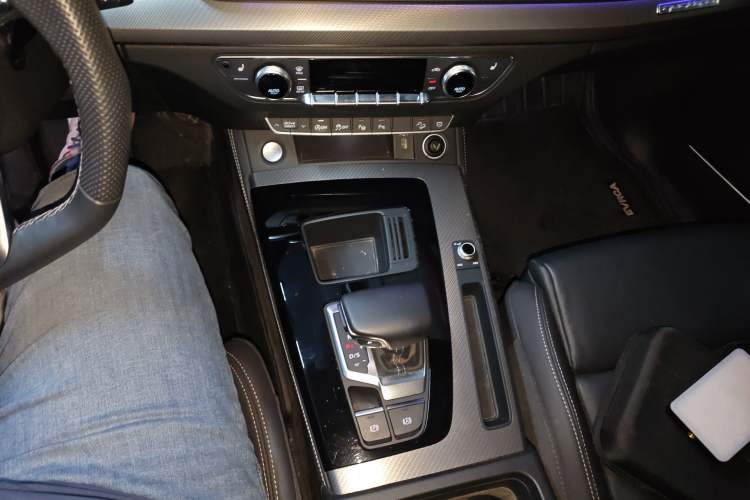 Used Audi Q5L 2021 45 TFSI Luxury Dynamic Edition Gear Lever