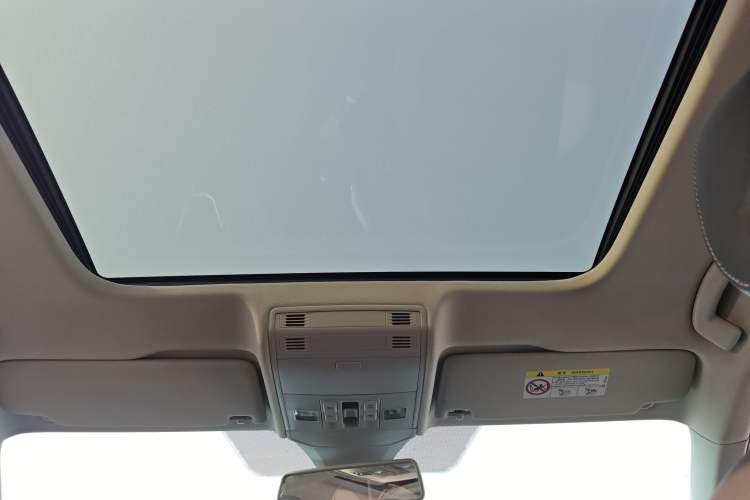 Used Volkswagen Bora 2023 300TSI DSG Prestige Edition
