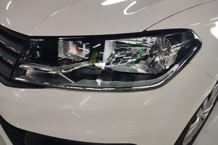 Used Volkswagen Santana 2021 1.5L Automatic Fashion Edition Left Front Headlight