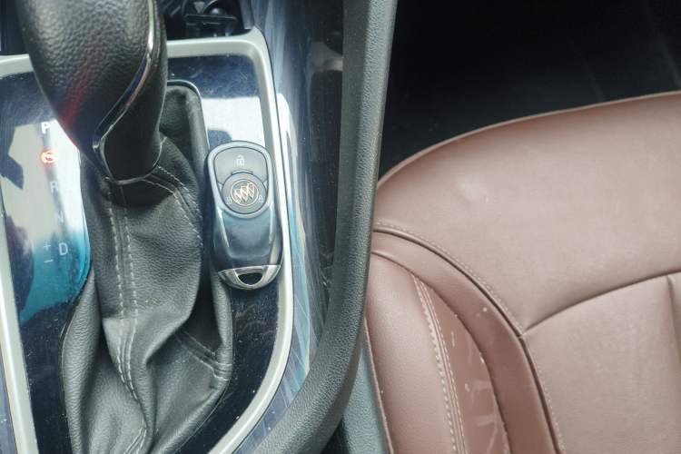 Used Buick GL6 2019 18T 6-Seater Connected Luxury Version China VI Standard Vehicle Key