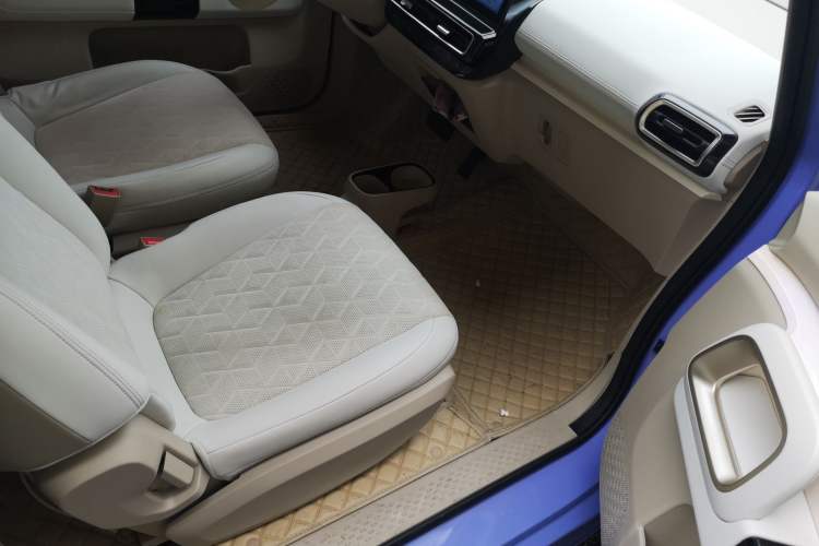 Used Baojun KiWi EV 2023 Smart Luxury Edition Lithium Iron Phosphate