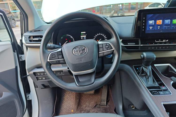 Used Toyota Granvia 2023 2.5L Hybrid Comfort Edition Steering Wheel