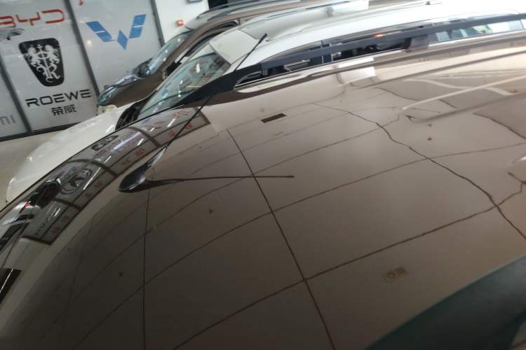 Used HYOSOW H3 2015 1.5L manual Comfort trim level
