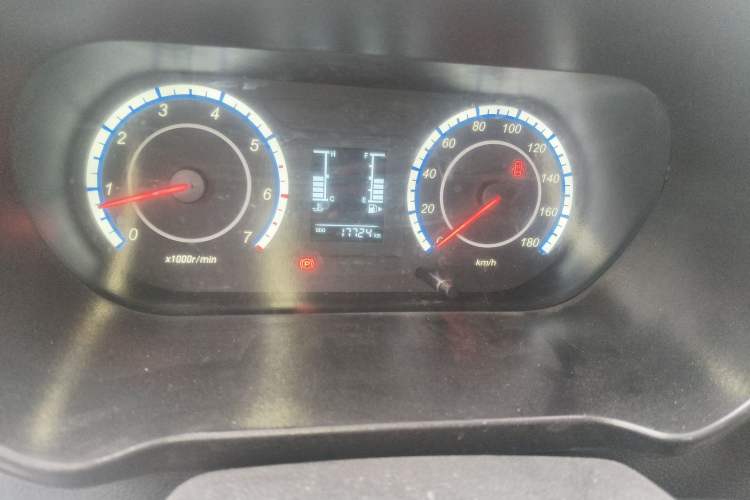 Used CHANGAN KAICHENG Ruixing M60 2023 1.5L GDI Elite-Class Passenger Vehicle 6/7 Seats Odometer Close Up