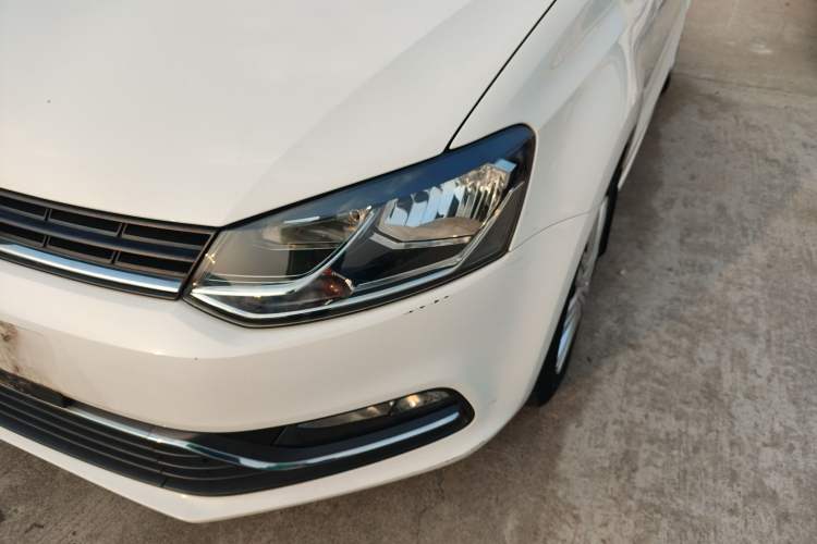 Used Volkswagen Polo 2016 1.6L Automatic Comfort Model Left Front Headlight