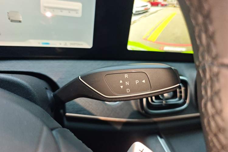 Used Chery Tiggo 9 2023 2.0T Dual-Clutch Two-Wheel Drive Leading Edition 5 Seats
