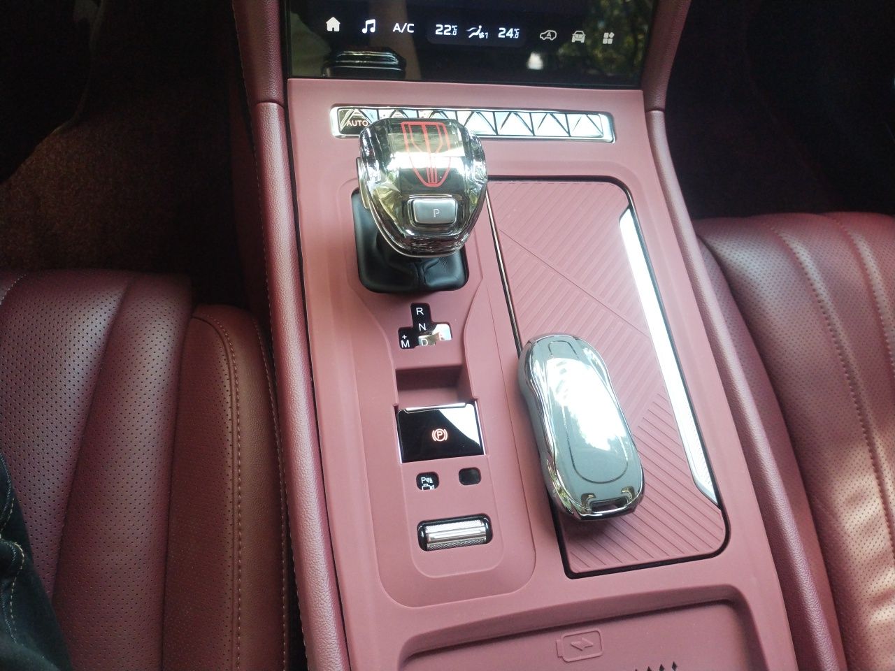 Hongqi H5 2024 2.0T Automatic Smart Connect Flagship Edition - Chinese Trim Chang — снимка 14